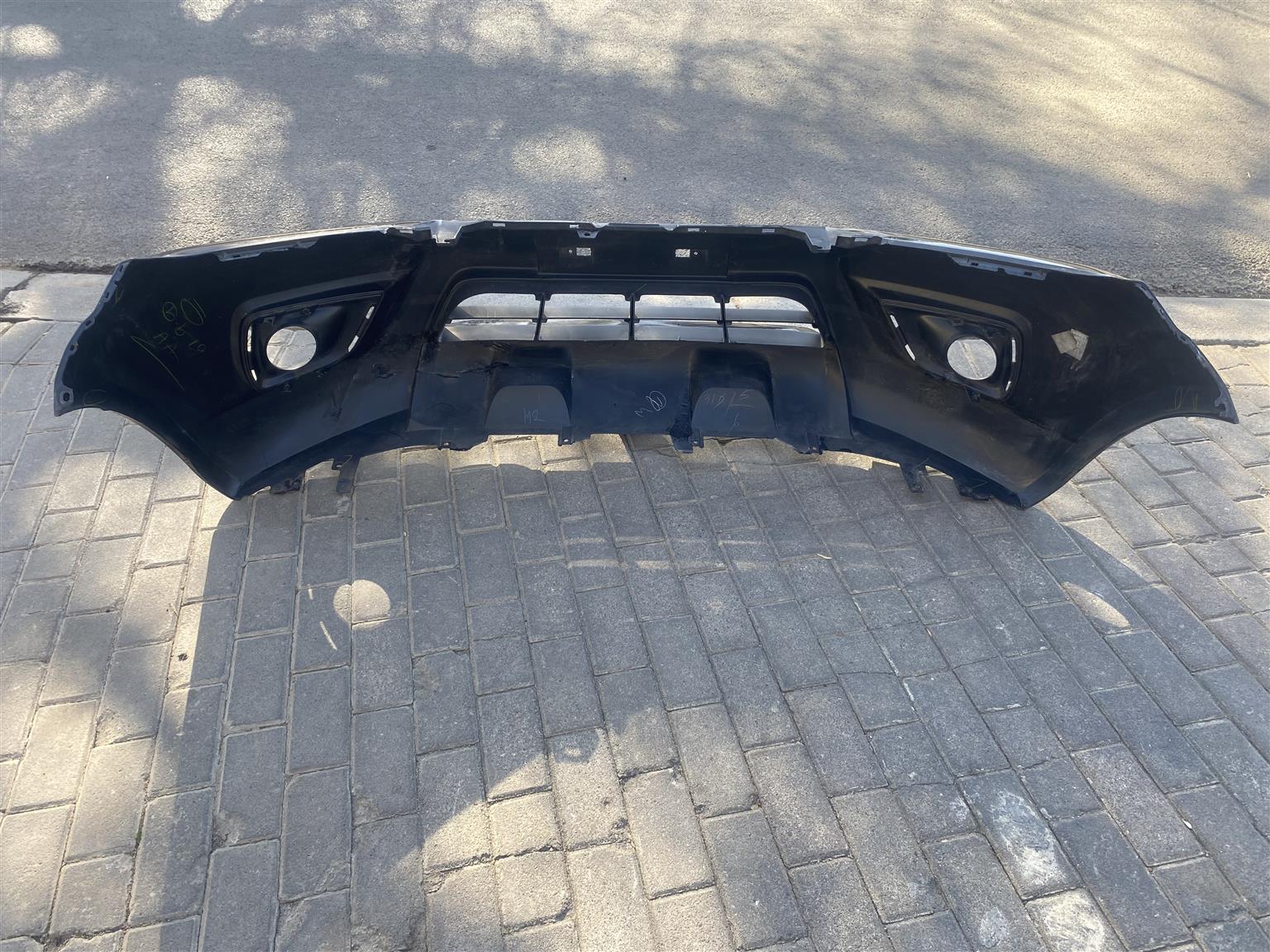 2018 NISSAN NAVARA FRONT BUMPER FOR SALE - Private Seller