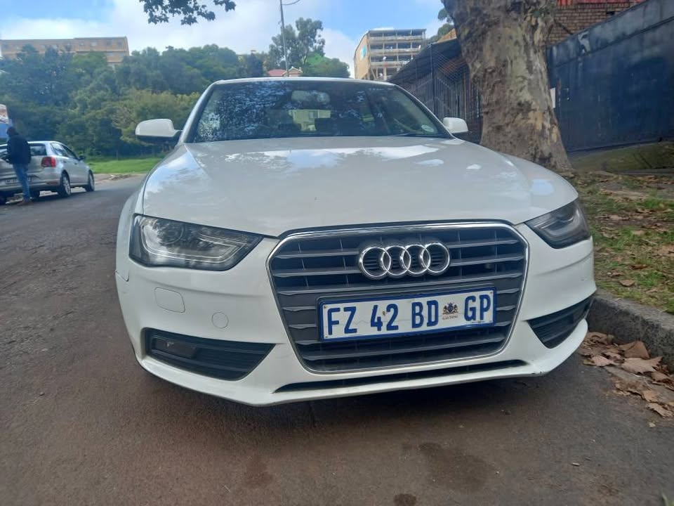 2014 Audi A4 2.0 TDI Diesel, Automatic, White, 102000kms, . Leather Seats 2014 Audi A4 2.0 TDI Diesel, Automatic, White, 102000kms, . Leather Seats
