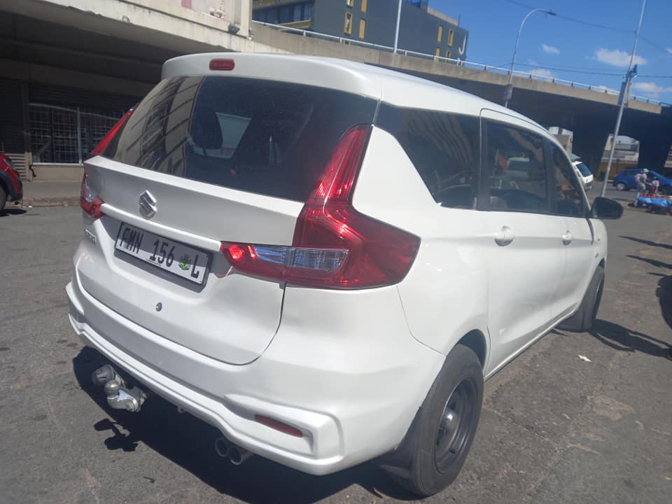2020 SUZUKI ETIGA 1.5 PETROL, MANUAL TRANSMISSION, WHITE COLOUR, MILEAGE 65000KM