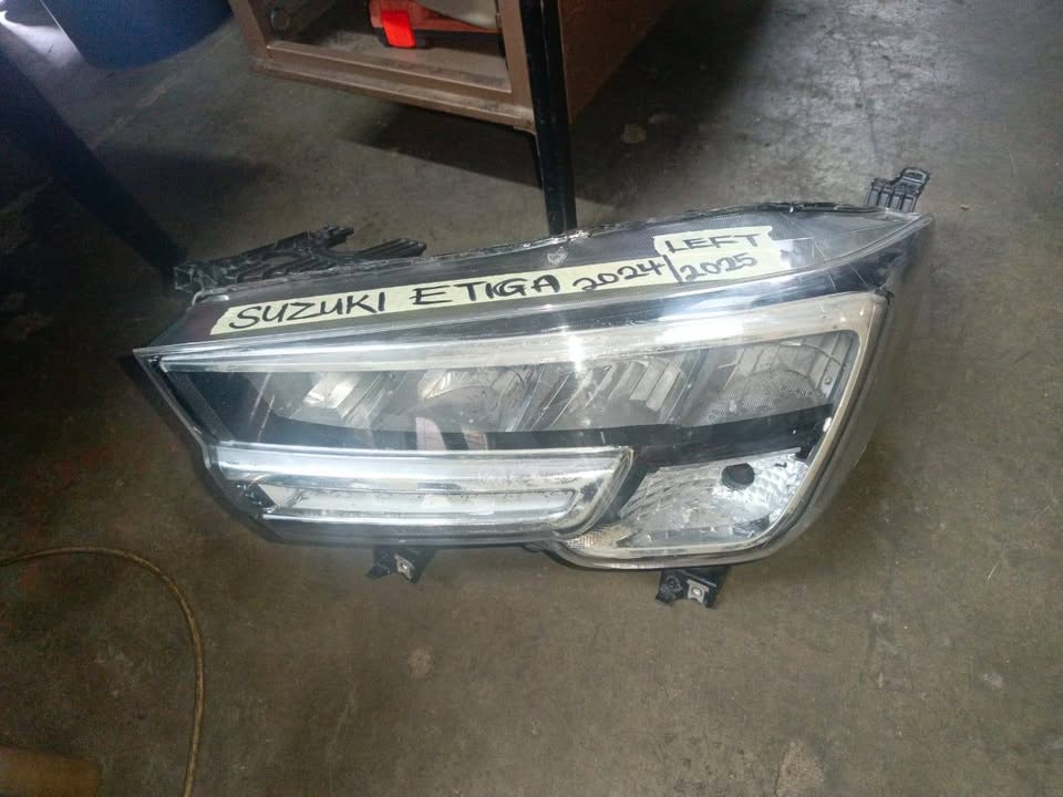 Suzuki Etiga 2024/25 left Headlight - Private Seller Suzuki Etiga 2024/25 left Headlight - Private Seller
