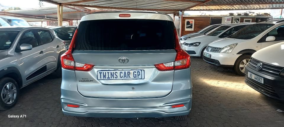 Toyota Rumion 1.5 Manual petrol 7seater