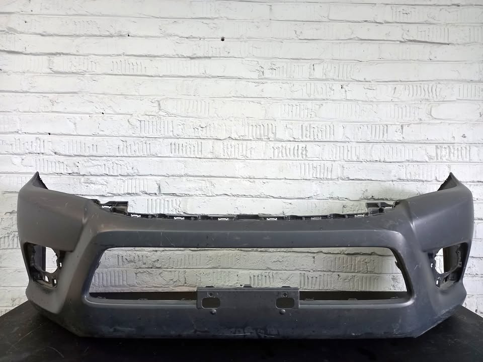 Hilux GD LWB Black Bumper