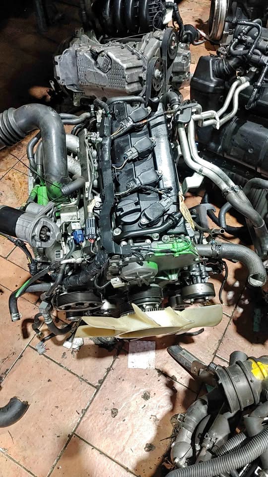 NISSAN NV350 IMPENDULO QR25 2.5 PETROL ENGINE FOR SALE - Private Seller NISSAN NV350 IMPENDULO QR25 2.5 PETROL ENGINE FOR SALE - Private Seller