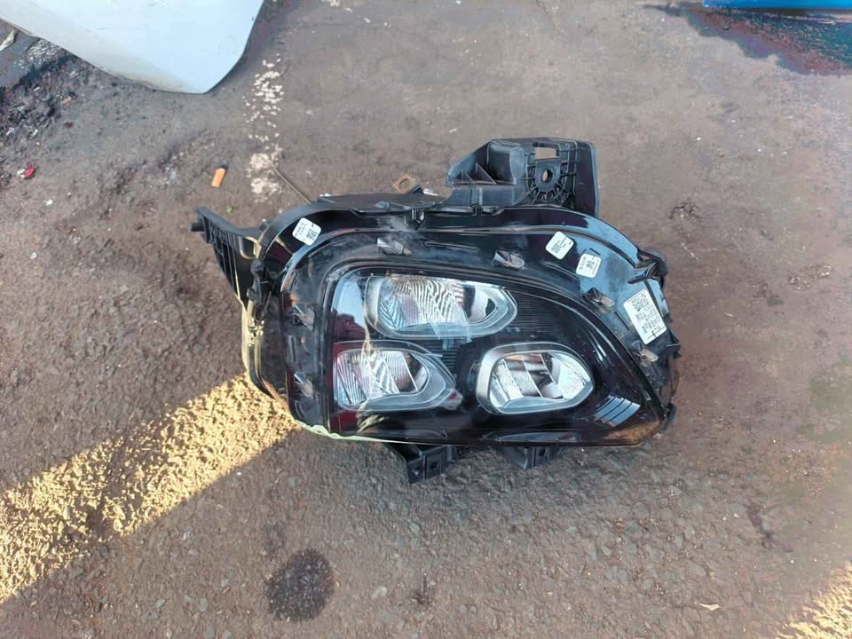 Suzuki Fronx right headlight