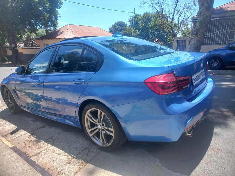 2019 BMW M-SPORT 318i PETROL, AUTOMATIC, BLUE COLOR, MILEAGE 118000KMS. SERVICE BOOK.