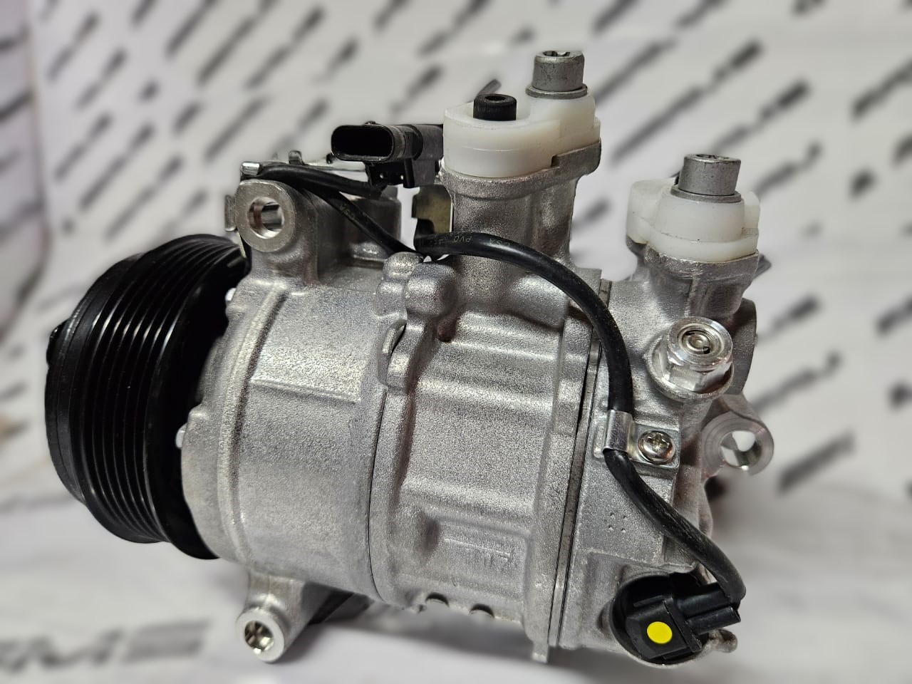 Mercedes W447 Vito 116 CDI Aircon pump for sale brand new - Private Seller