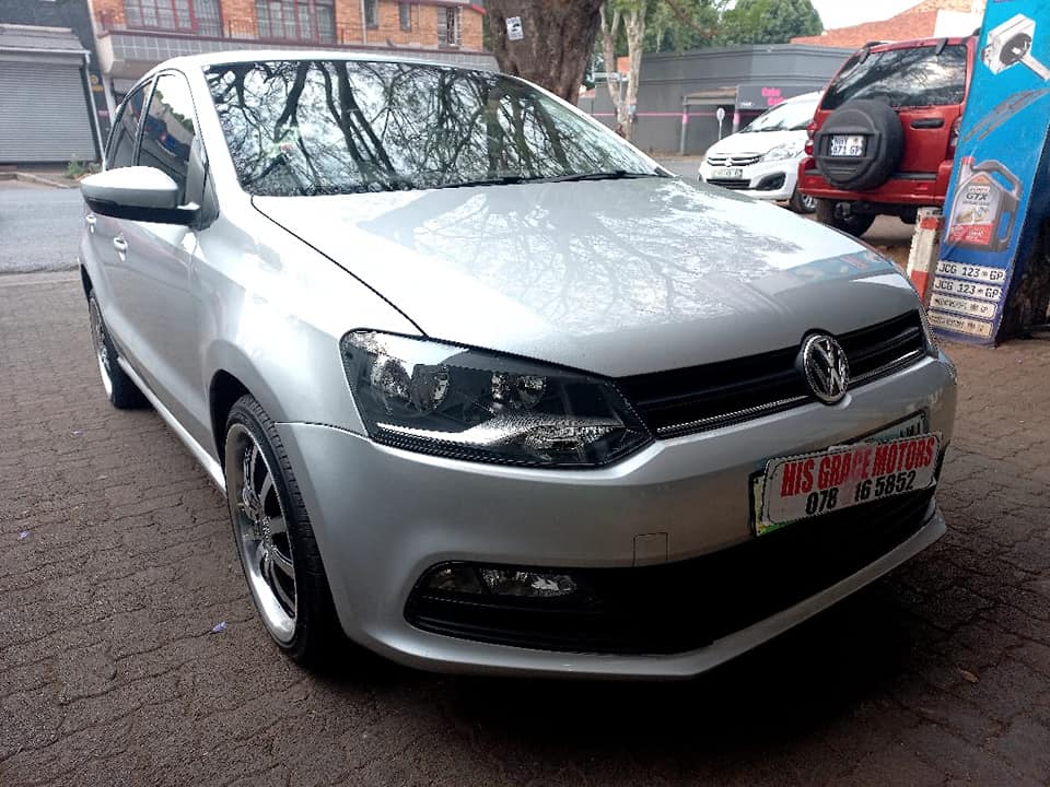 2013 VW POLO6 1.6 comfortline manual silver color 86000km