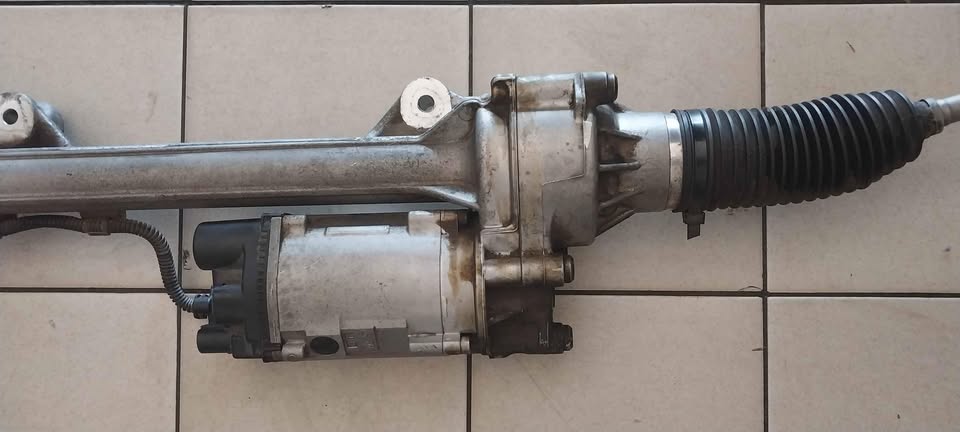 Bmw F30 steering rack - Private Seller
