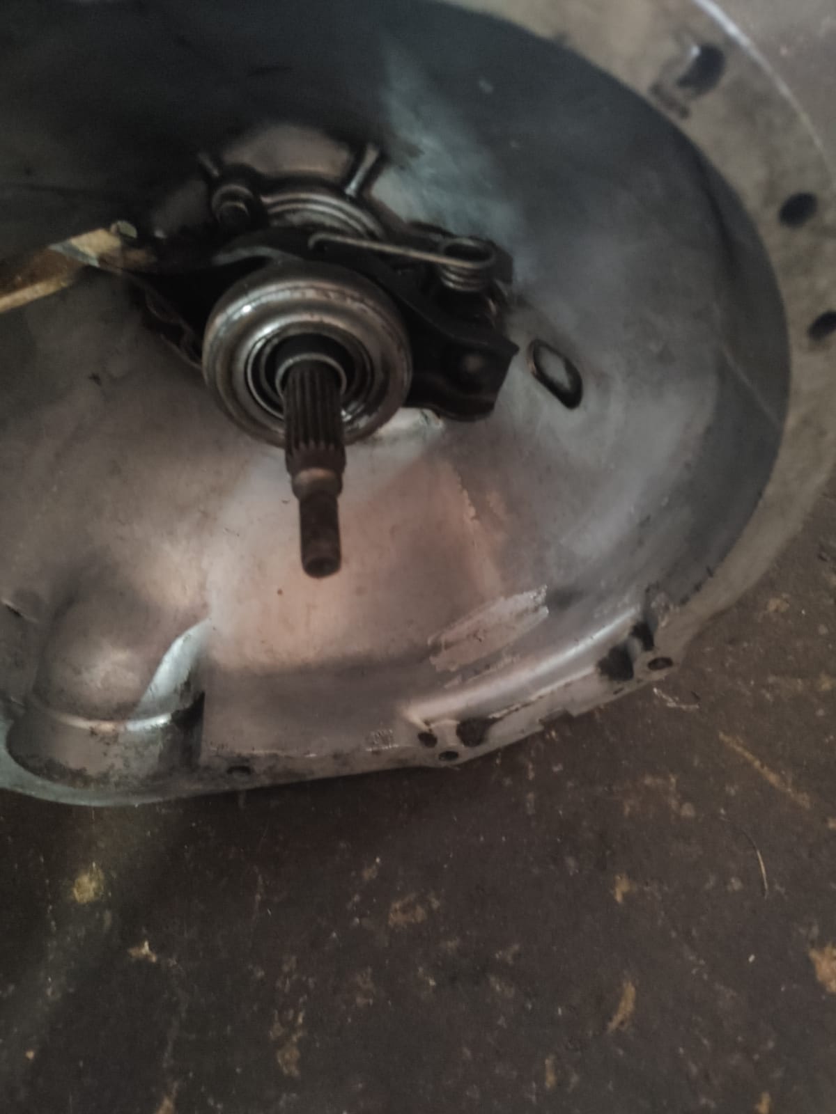 GEARBOX FORD V 6 4 SPEED FOR SALE