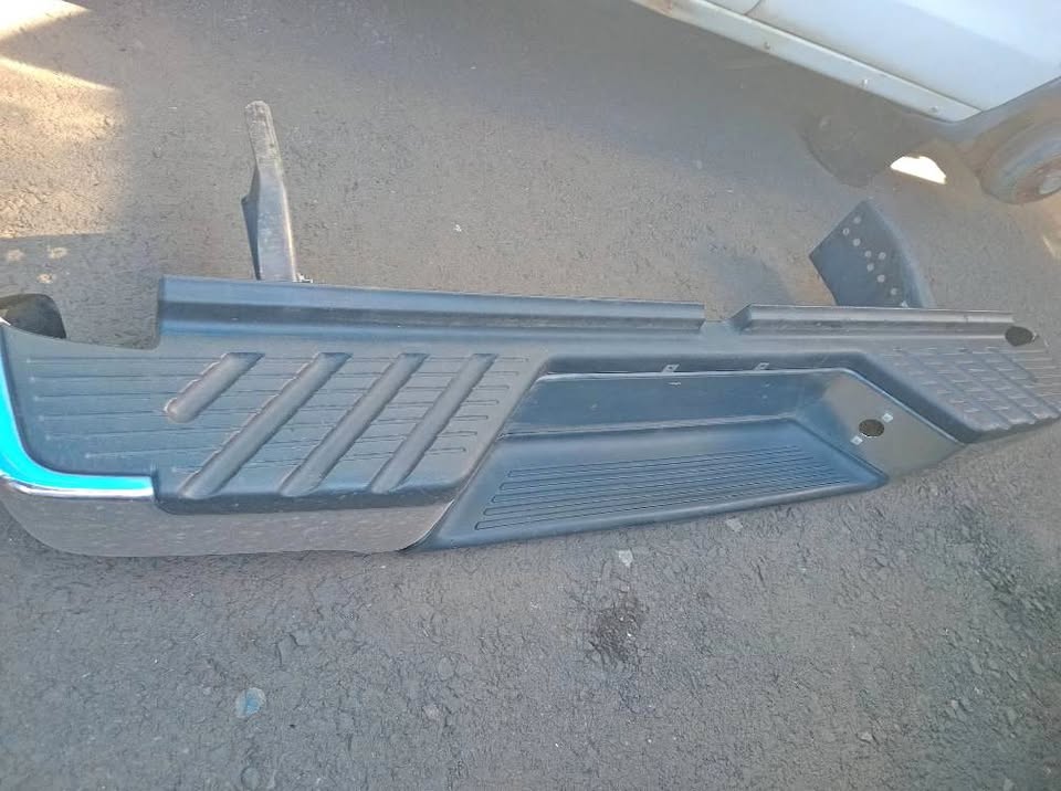 Nissan NP300 hardbody D22 4×4 rear bumper for sale WhatsApp or cell