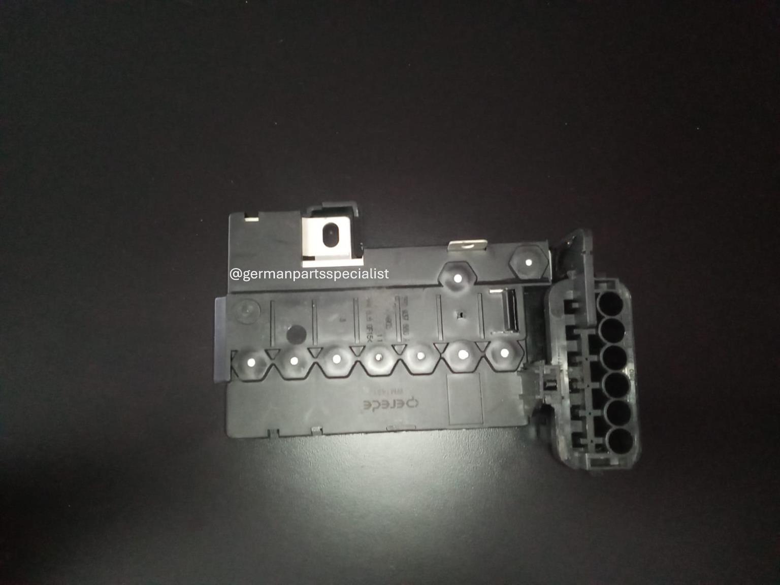 Vw Up Fuze Box For Sale - Private Seller