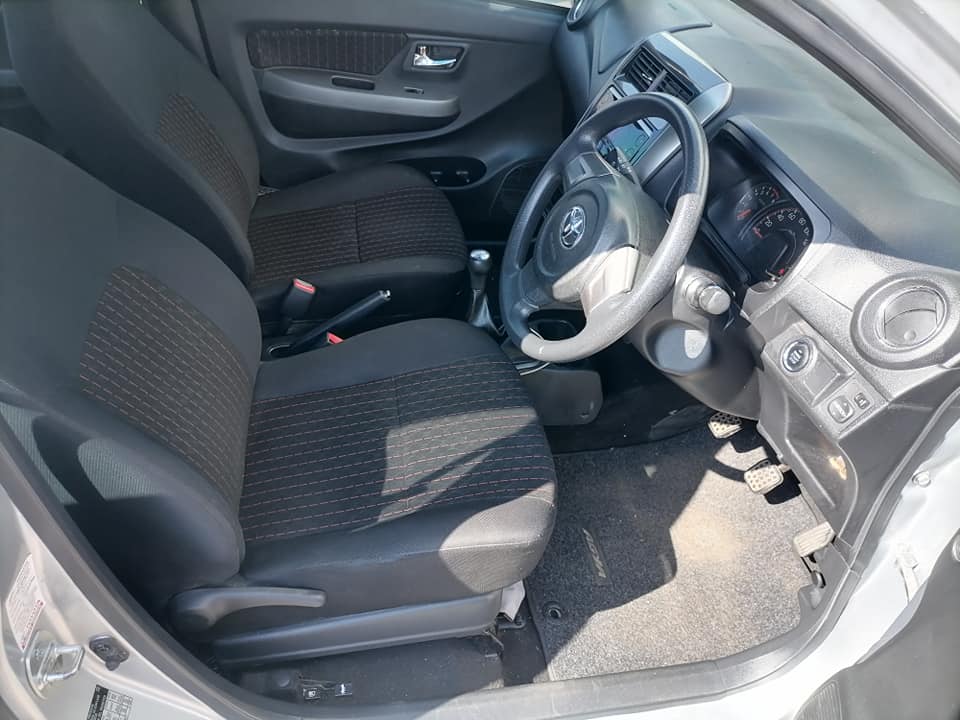2021 Toyota Aygya 1.0 Hatchback Service book