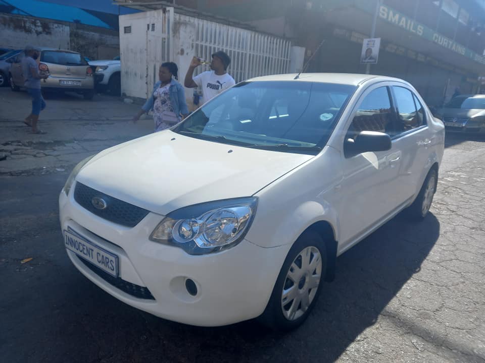 2015 FORD IKON 1.6 PETROL, MANUAL, WHITE COLOUR, MILEAGE 87000KM