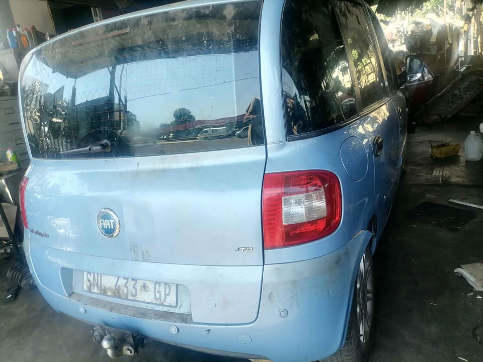 Fiat multipla stripping for spares - Private Seller