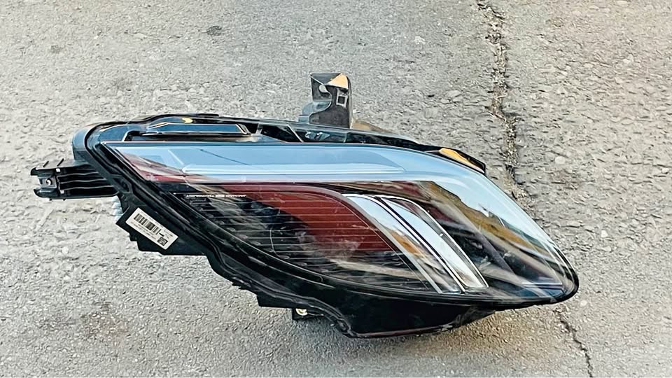 Jaguar F Type Full LED HEADLIGHT 2018/20 - Private Seller Jaguar F Type Full LED HEADLIGHT 2018/20 - Private Seller