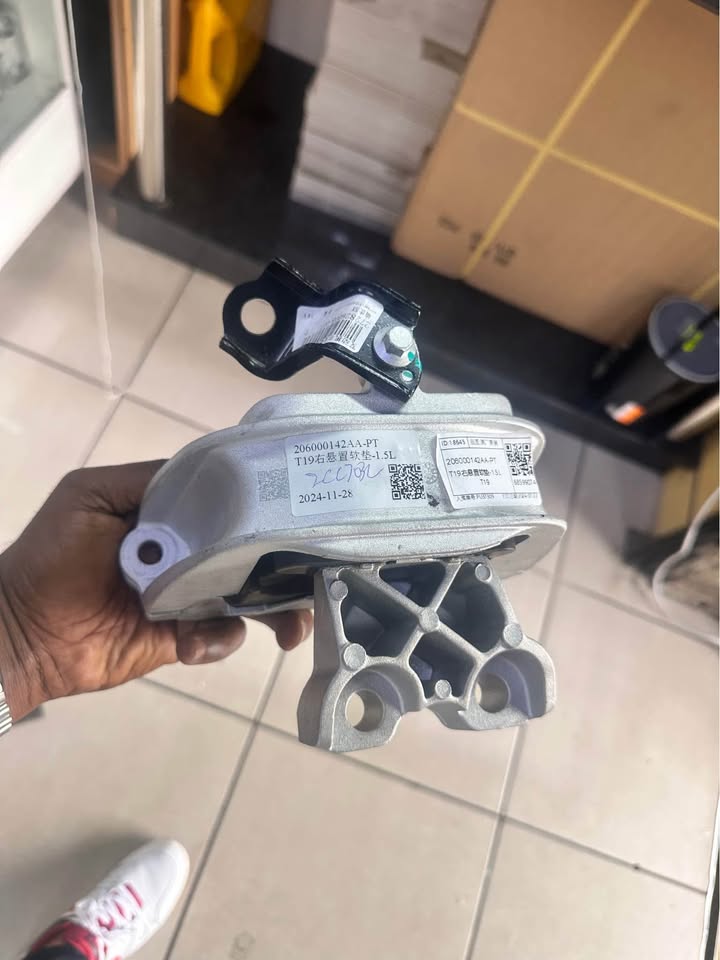 Chery Tiggo pro and Haval Jolion engine mounting - Private Seller Chery Tiggo pro and Haval Jolion engine mounting - Private Seller