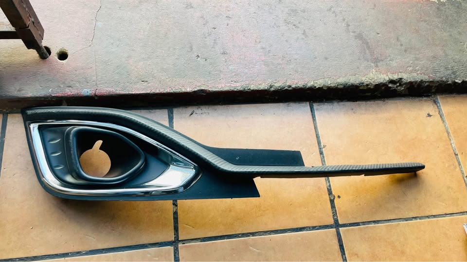 Chevrolet Spark fog light cover 2011 - Private Seller Chevrolet Spark fog light cover 2011 - Private Seller