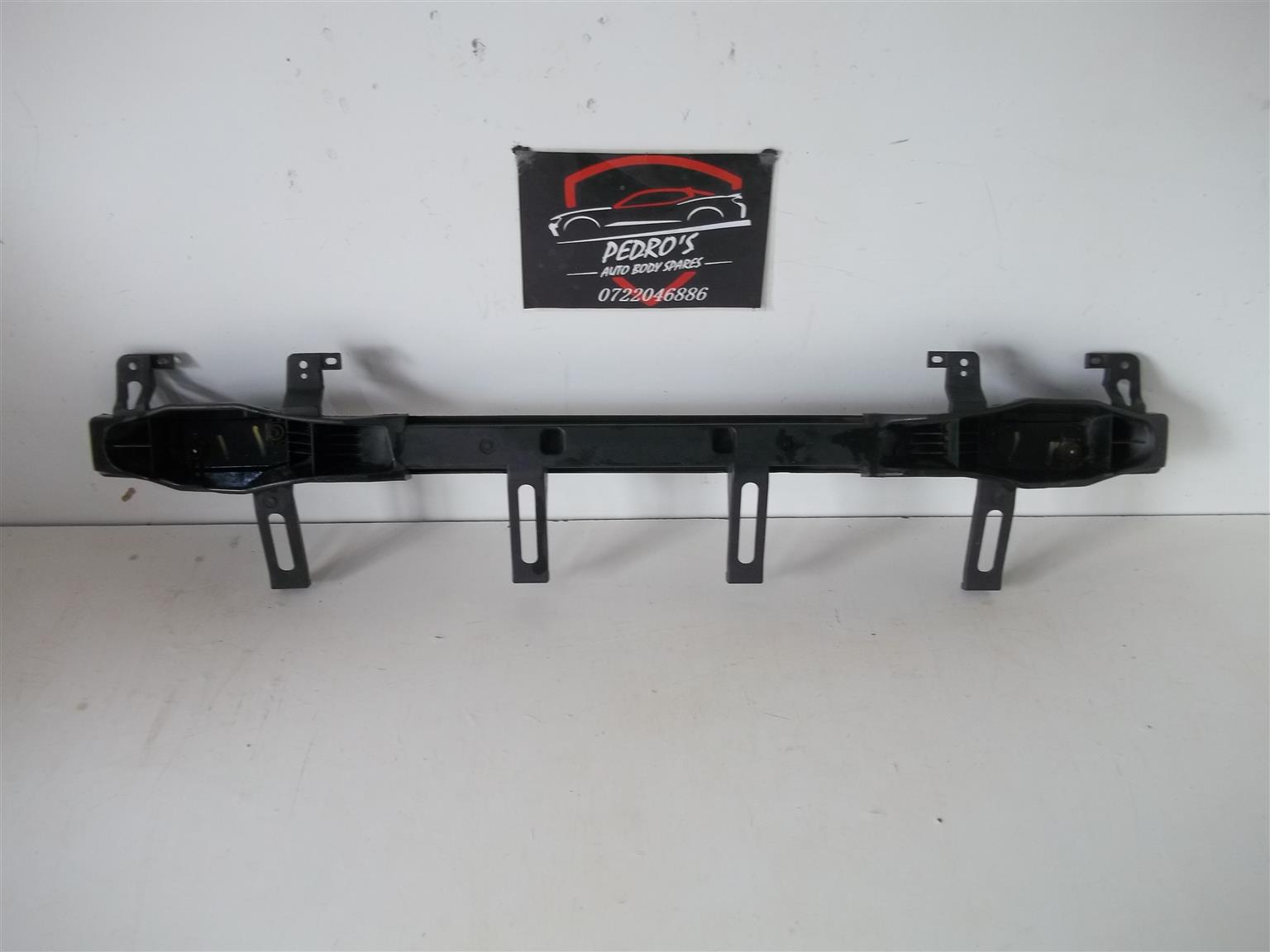 Hyundai I10 rear bumper stiffener - Private Seller Hyundai I10 rear bumper stiffener - Private Seller