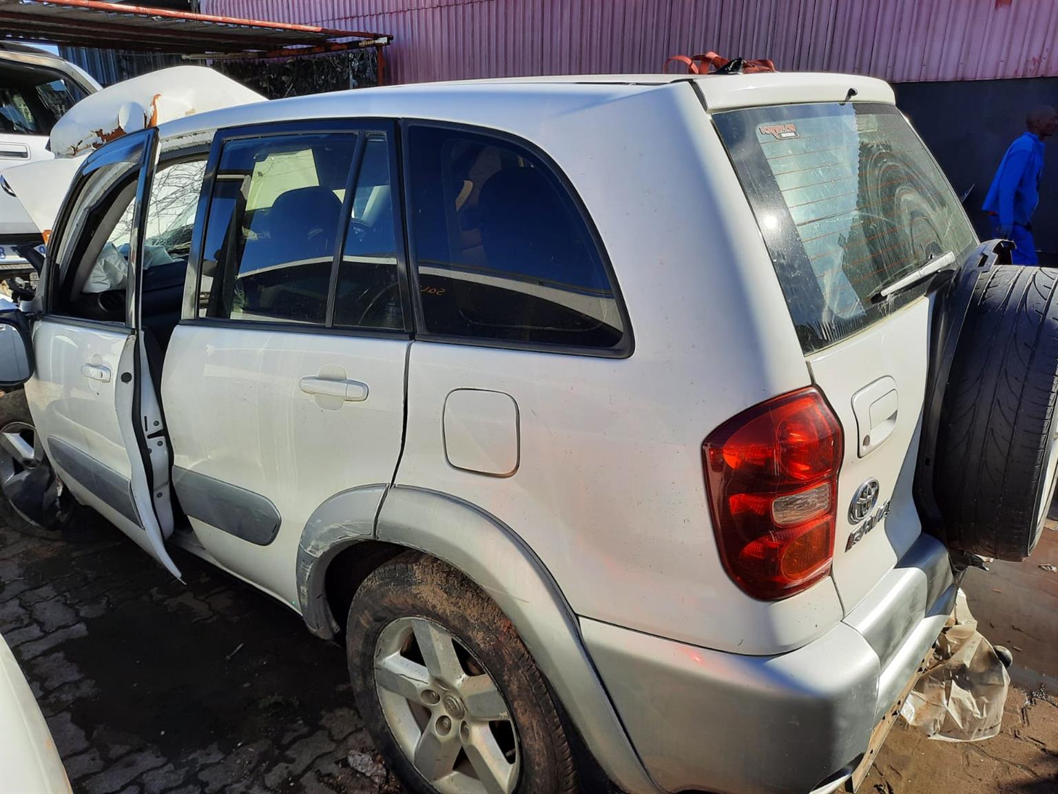 2005 Toyota Rav 4 2.0L VVTI - Stripping for Spares