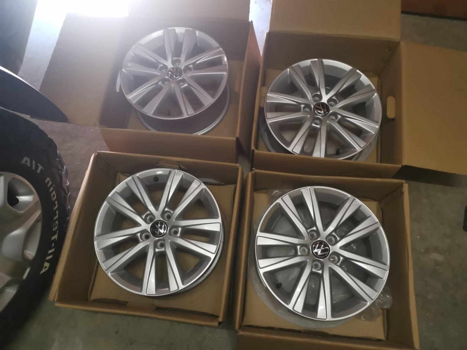 VW POLO TSi/VIVO 15" original new mags set - Private Seller VW POLO TSi/VIVO 15" original new mags set - Private Seller