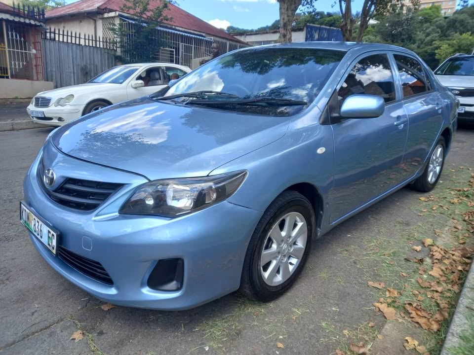 2017 Toyota Corolla Quest 1.6 Sedan, Manual, Blue, 89000kms