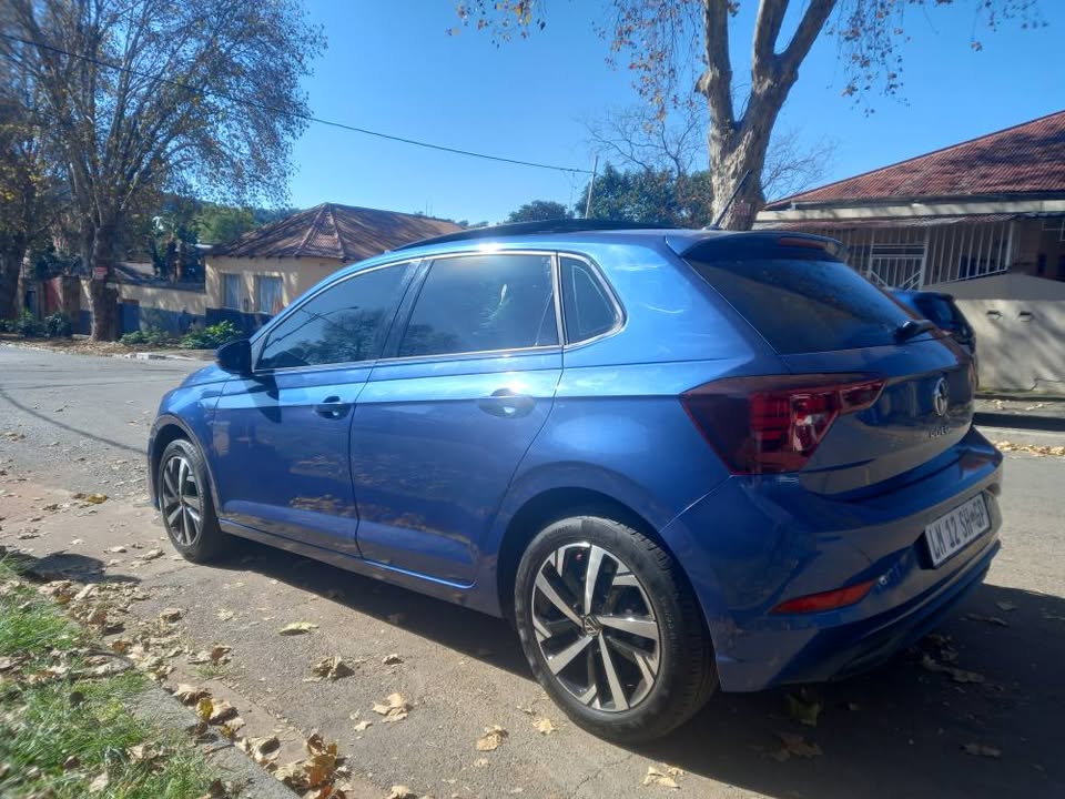 2023 VW Polo 9 Tsi 1.0 Comfortline, Dsg Automatic, Blue, 10000kms, Sunroof Spare key.