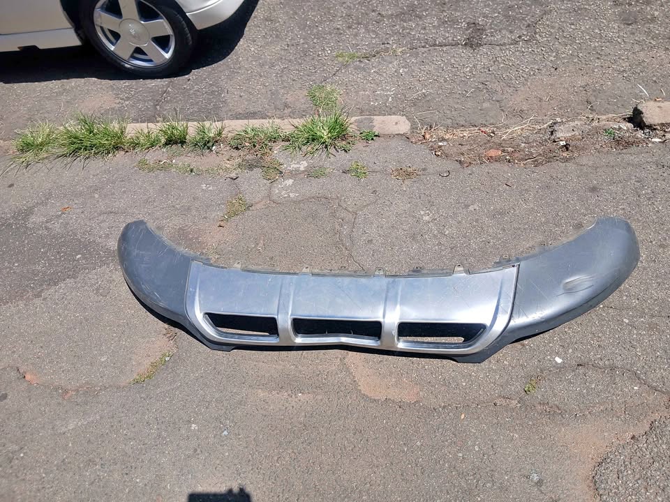 Audi q5 bumper front spoiler 2015 - Private Seller Audi q5 bumper front spoiler 2015 - Private Seller
