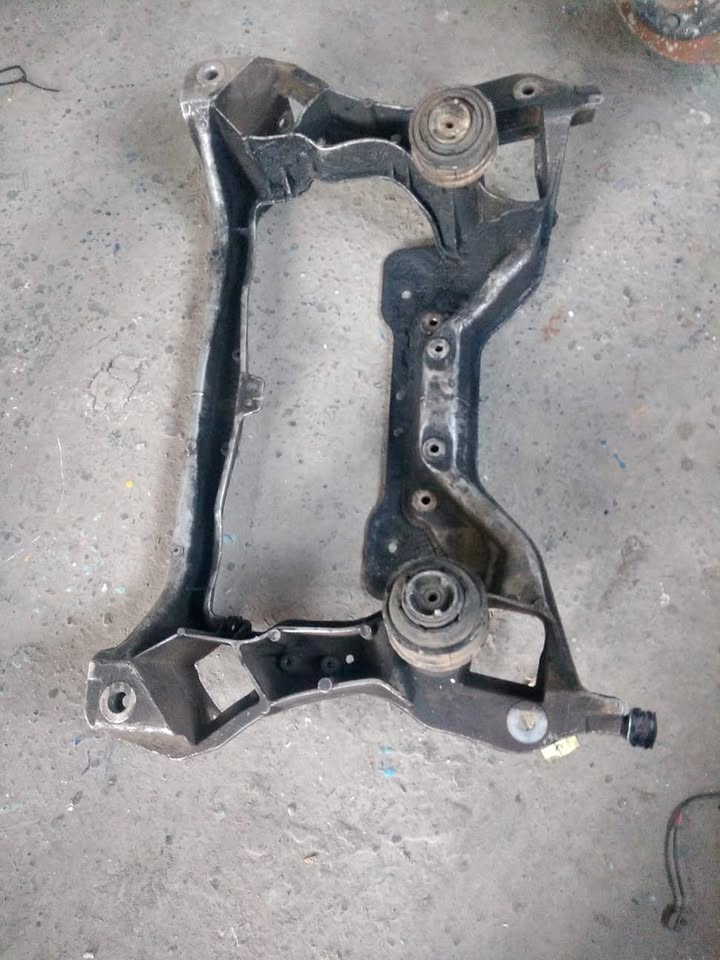 AUDI A4 B8 "SUBFRAME" - Private Seller AUDI A4 B8 "SUBFRAME" - Private Seller