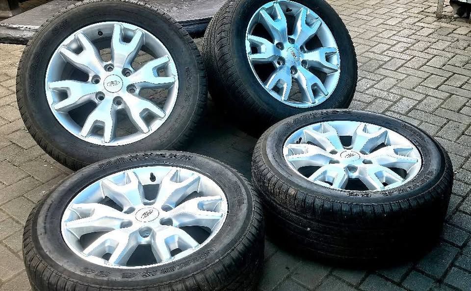 255/55R18 Ford Ranger Rims and Tyres (WILDTRACK) - Private Seller 255/55R18 Ford Ranger Rims and Tyres (WILDTRACK) - Private Seller