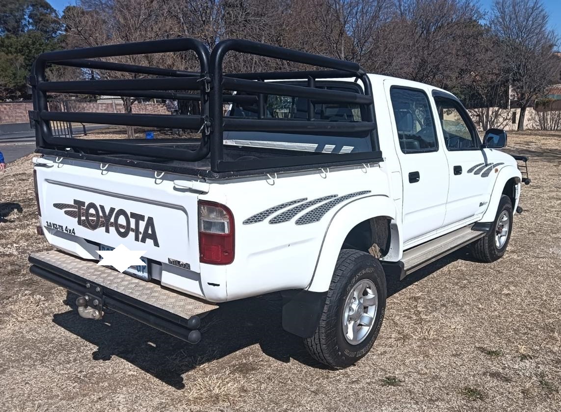 Toyota Hilux Raider - 3.0l KZTE - R140,000 | Junk Mail