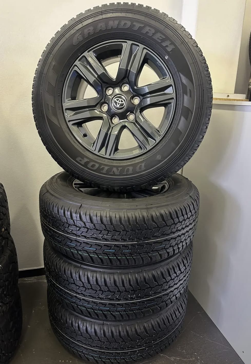 Toyota Hilux/Fortuner originalmags with brand new 265/65/17 Dunlop Grandtrek AT - Private Seller Toyota Hilux/Fortuner originalmags with brand new 265/65/17 Dunlop Grandtrek AT - Private Seller