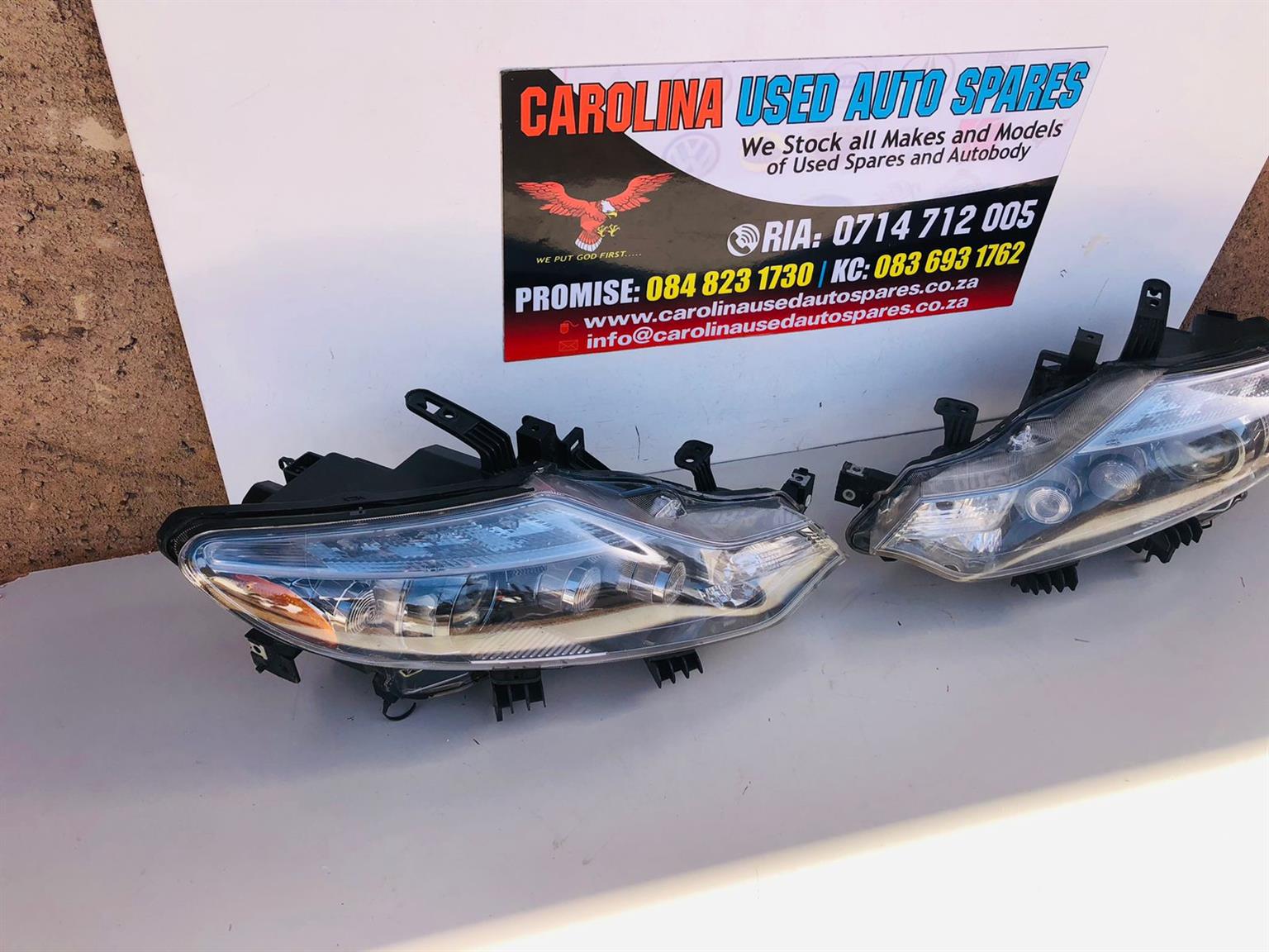 Nissan Murano left and right side LED xenon headlight - Private Seller Nissan Murano left and right side LED xenon headlight - Private Seller
