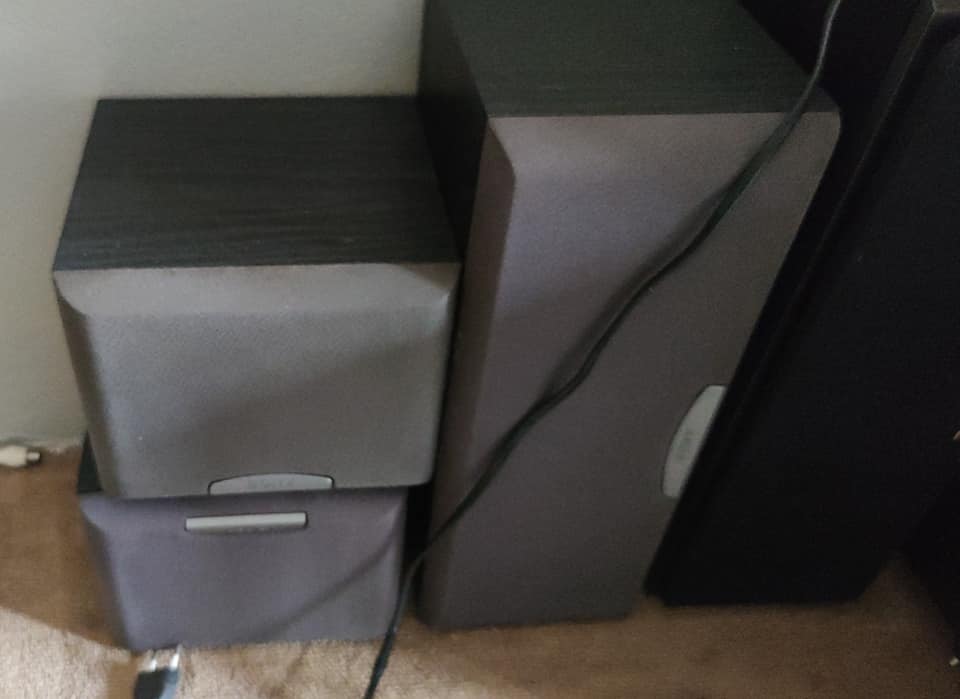 Package deal...old Sony receiver with three speakers