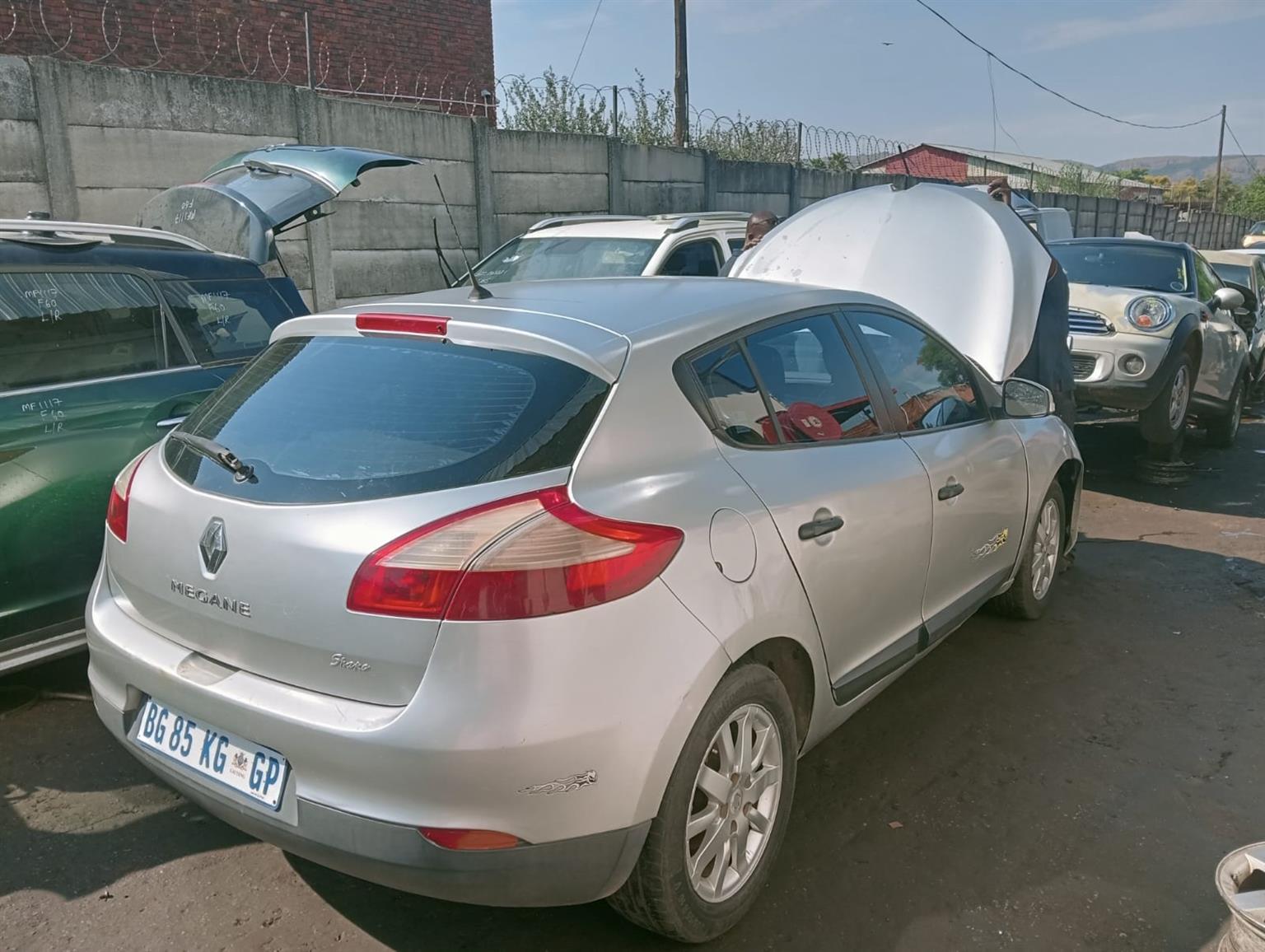 Renault Megane 3 2014 1.6 Manual Stripping for Spares!! - Private Seller Renault Megane 3 2014 1.6 Manual Stripping for Spares!! - Private Seller