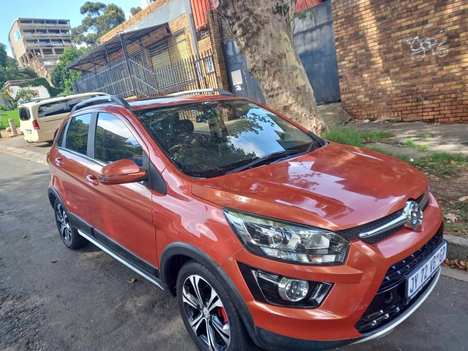 2021 BAIC x25 1.5 Petrol, Manual Transmission, Orange Color, Mileage 17000kms.
