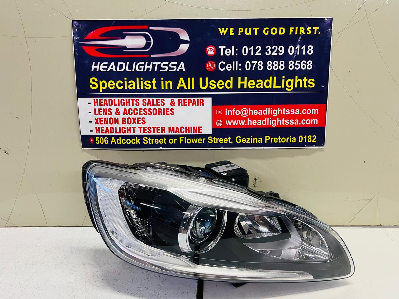 Volvo XC60 right side xenon headlight - Private Seller Volvo XC60 right side xenon headlight - Private Seller