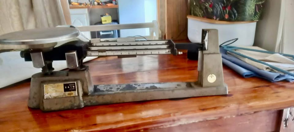 Ohaus vintage triple balance scale