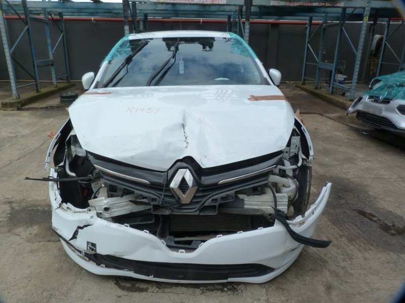 Renault Clio IV 900T Manual White - 2020 SPARESBOYZ STRIPPING FOR SPARES - Private Seller Renault Clio IV 900T Manual White - 2020 SPARESBOYZ STRIPPING FOR SPARES - Private Seller