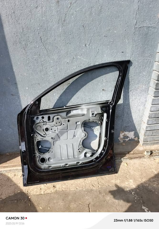 Volvo EX30 2024 Right front door - Private Seller Volvo EX30 2024 Right front door - Private Seller