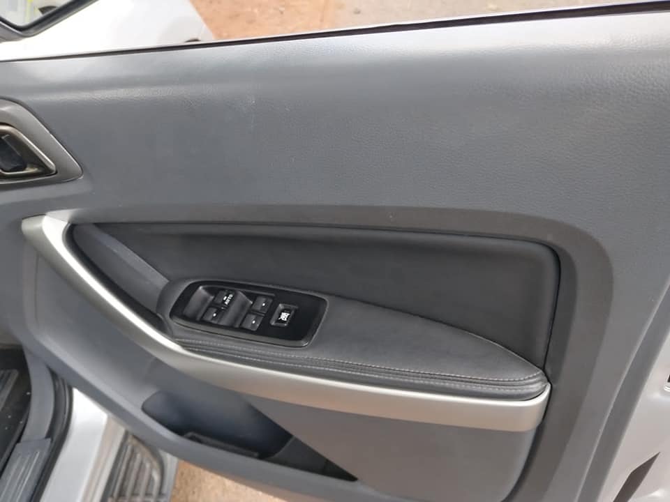 2017 Ford Everest 2.2TDCi 6speed Auto  Service Book  140000km