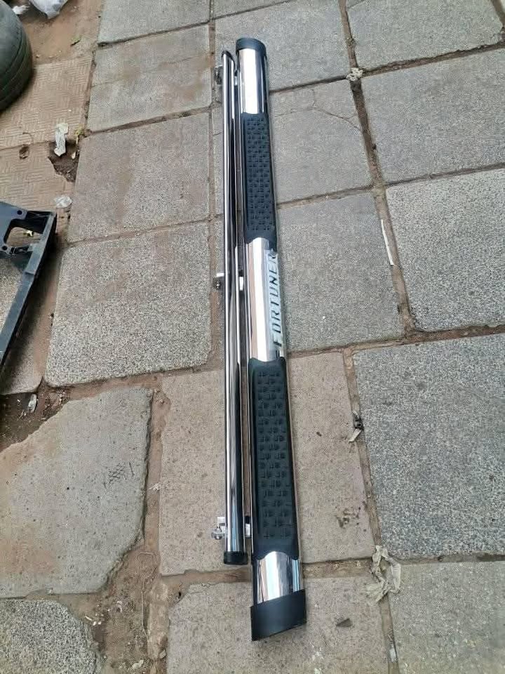 Toyota Fortuner Side Step Right Used Auto Body Spare Parts at Sema Spare - Private Seller Toyota Fortuner Side Step Right Used Auto Body Spare Parts at Sema Spare - Private Seller