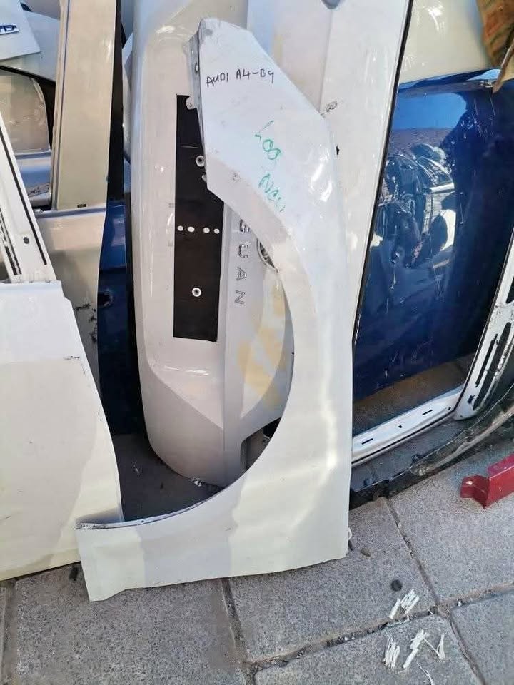 Audi A4 B9 Fender Left Side - Private Seller Audi A4 B9 Fender Left Side - Private Seller