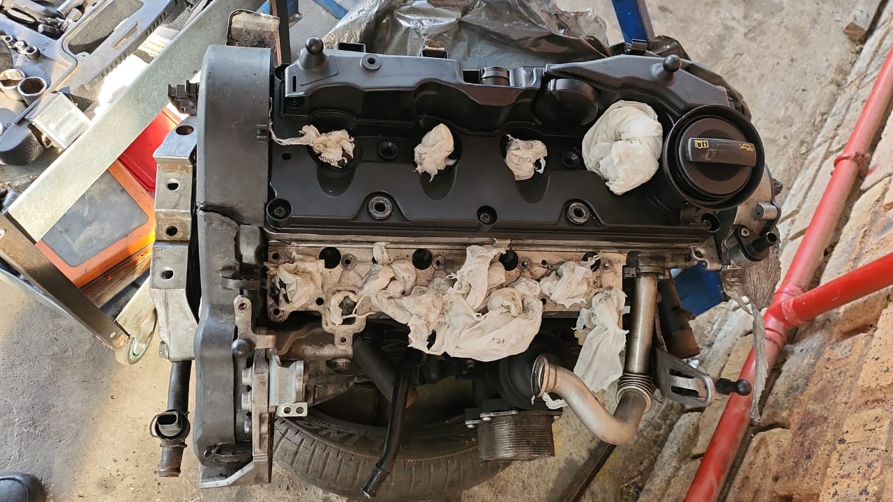 VW Jetta 1.6 Tdi engine 2010 for sale.
