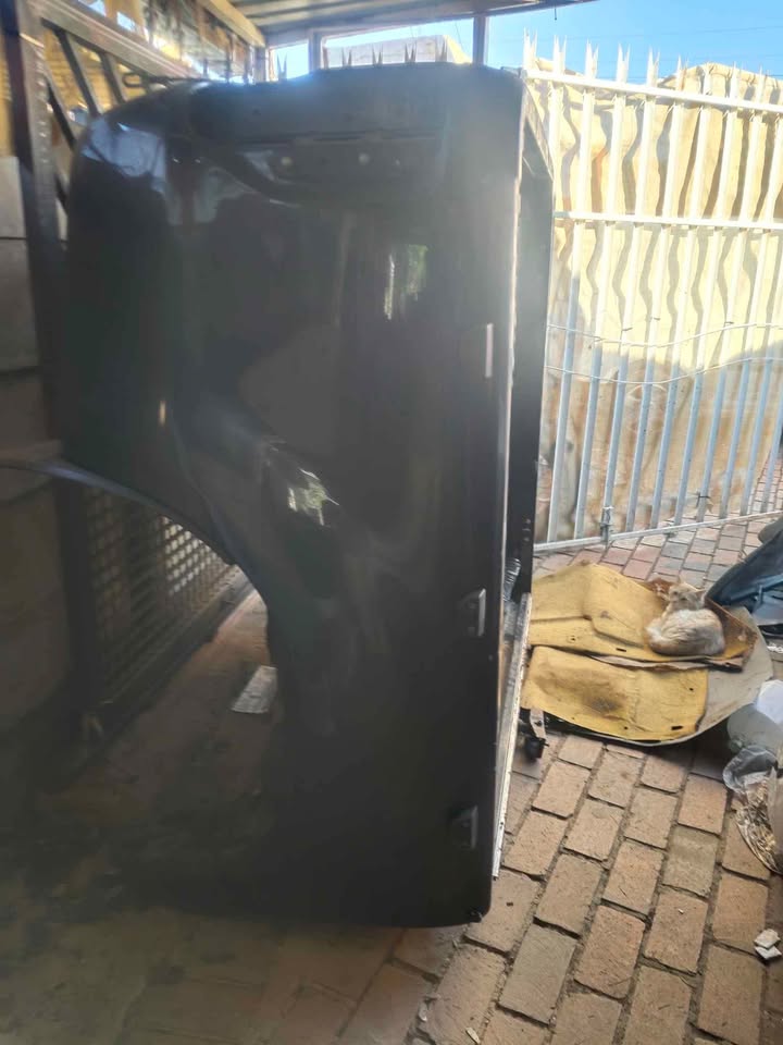 Ford Ranger T7/T8 loadbin - Private Seller