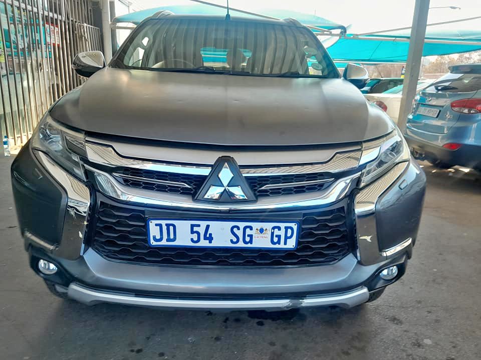 2018 PAJERO SPORT 2.4 7SEATER AUTOMATIC