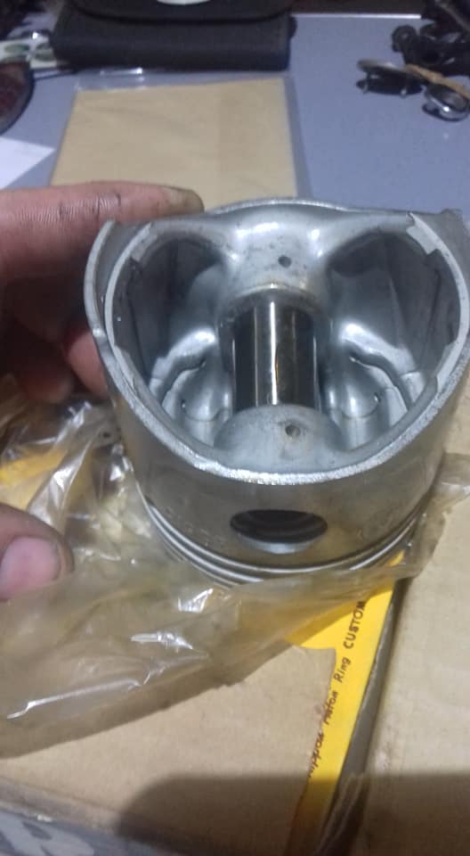 Toyota Tiara New 030 pistons - Private Seller