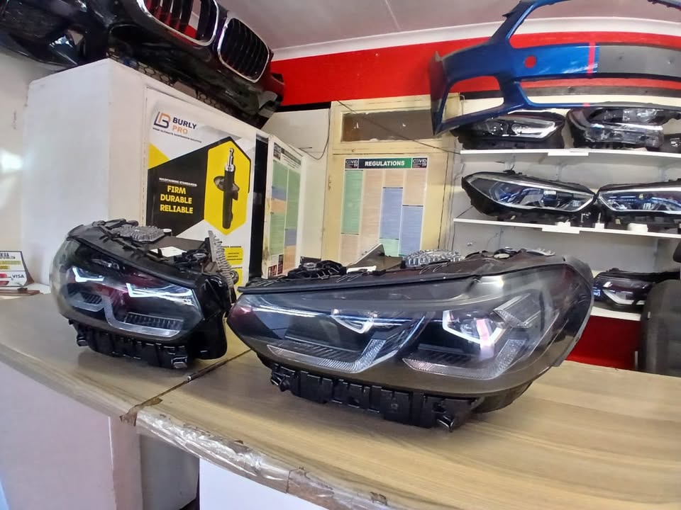 2023 G01/ G02, X3/X4 BMW HEADLIGHTS LEFT AND RIGHT FOR SALE - Private Seller 2023 G01/ G02, X3/X4 BMW HEADLIGHTS LEFT AND RIGHT FOR SALE - Private Seller