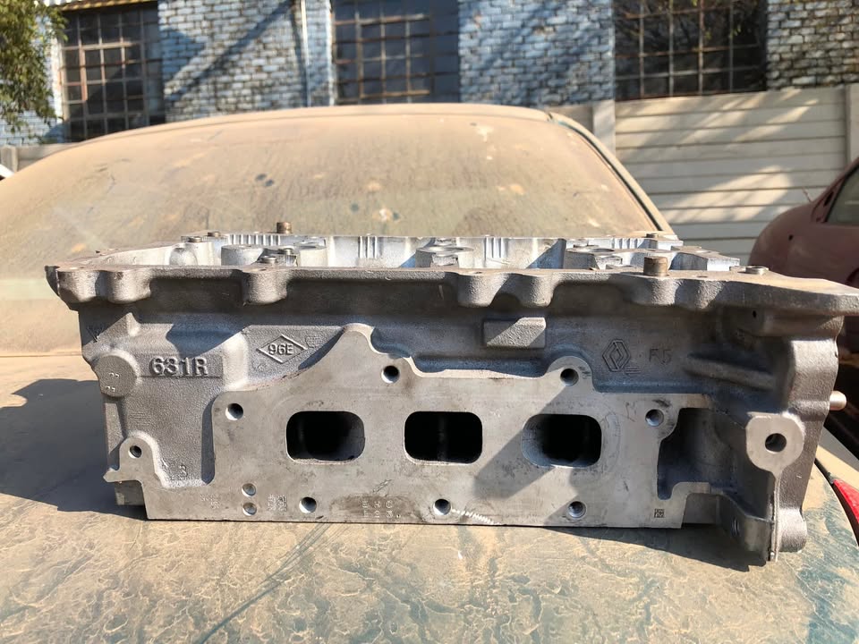 0.9TCe Renault Cylinder Head - Private Seller 0.9TCe Renault Cylinder Head - Private Seller