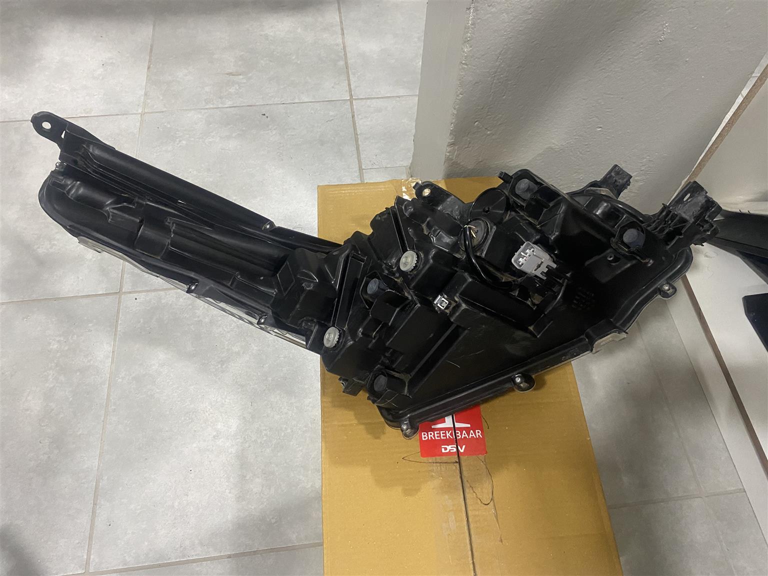 2023 TOYOTA FORTUNER BI-BEAM LED HEADLIGHT LEFT SIDE FOR SALE - Private Seller 2023 TOYOTA FORTUNER BI-BEAM LED HEADLIGHT LEFT SIDE FOR SALE - Private Seller