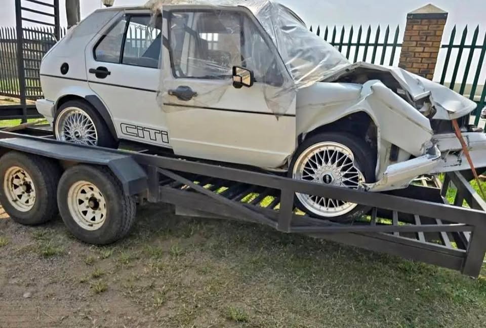 VOLKSWAGEN CITI GOLF STRIPPING FOR SPARE/PARTS - Private Seller VOLKSWAGEN CITI GOLF STRIPPING FOR SPARE/PARTS - Private Seller